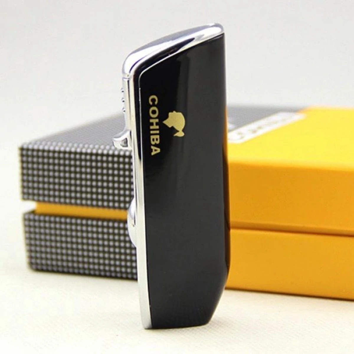 Cohiba® Sigarenaansteker - Sigarenboor - Sigaren - Sigaar - Cohiba Aansteker - Sigarenboor - Sigaren Accessoires - Sigarenknipper - Sigaar Aansteker - Cohiba - Incl. Luxe Geschenkdoos - Zwart - Afbeelding 2