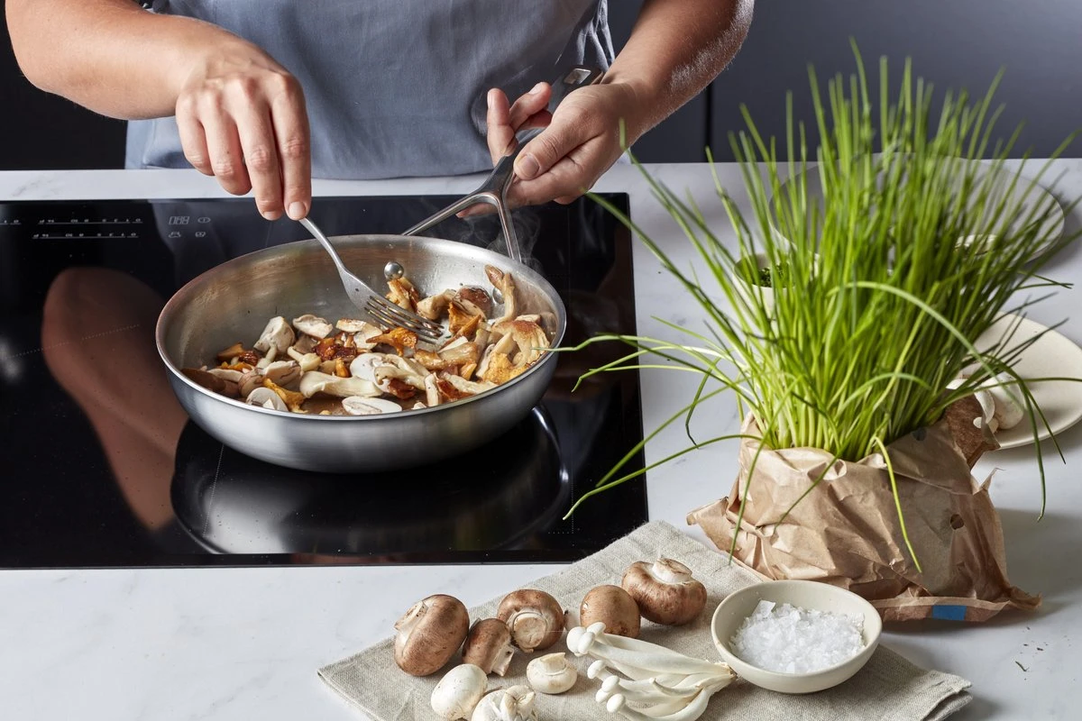 Demeyere Essential 5 RVS Koekenpan – Koekenpan Inductie - 24 Cm – PTFE-vrij - Afbeelding 4